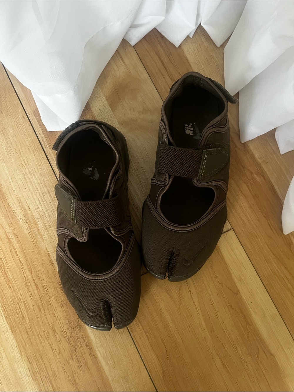 Nike Air Rift - Picture 2 of 5